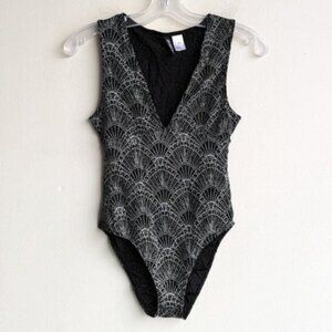 Silver glittery metallic v-neck sleeveless  bodysuit